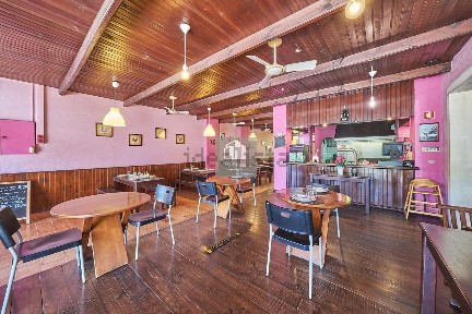 Espaço comercial à venda na Avenida Afonso de Albuquerque, 129