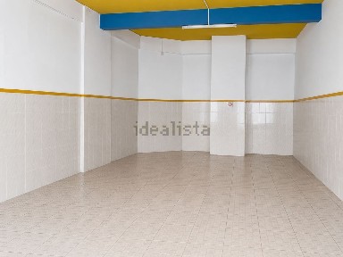 Espaço comercial à venda na Praceta Filinto Elísio, 16