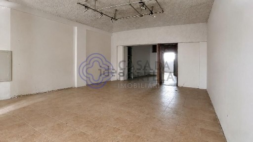 Espaço comercial à venda na Rua da Constituição s/n