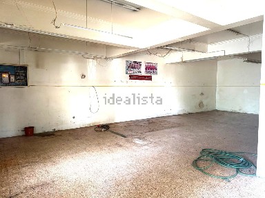Espaço comercial à venda em Almada