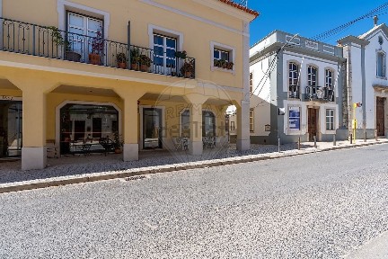 Espaço comercial à venda na Travessa dos Estorninhos