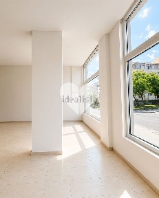 Espaço comercial à venda na Rua Calouste Gulbenkian, 6