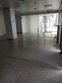 Espaço comercial com rentabilidade à venda na Rua da Constituição