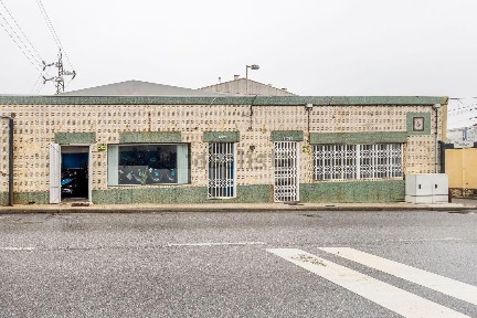 Espaço comercial à venda na Rua 5 de Outubro s/n