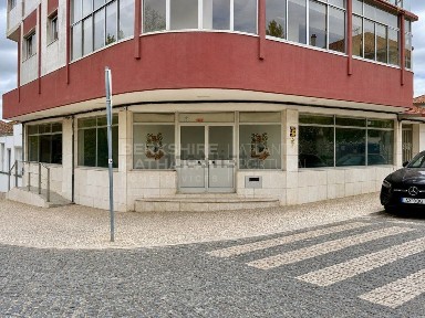 Espaço comercial à venda em Grândola e Santa Margarida da Serra