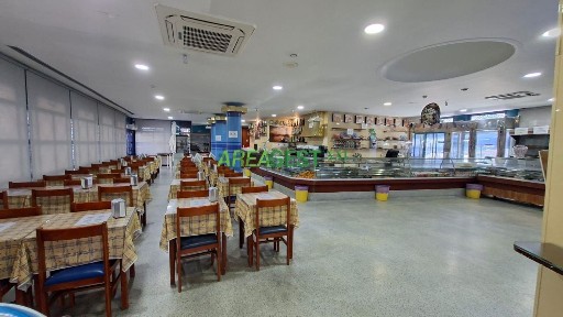 Espaço comercial à venda no Parque da Paz - Alfeite
