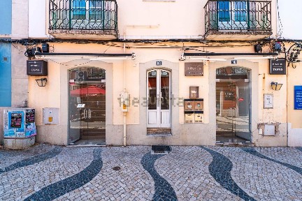 Espaço comercial à venda em Cacilhas