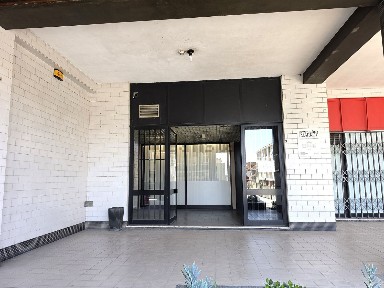 Espaço comercial à venda na Praça das Flores, 37