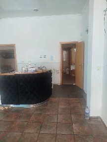 Espaço comercial à venda na Avenida Doutor António Rodrigues Manito, 96