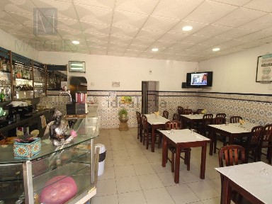 Espaço comercial à venda em Sarilhos Grandes