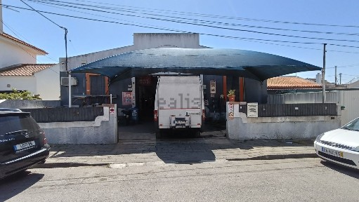 Armazém à venda na Rua Santa Catarina, 11