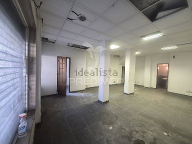 Espaço comercial à venda no Parque da Paz - Alfeite