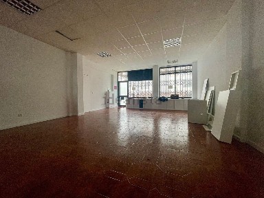 Espaço comercial à venda na Rua Costa s/n