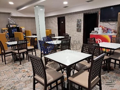 Espaço comercial à venda em Carvalhosa