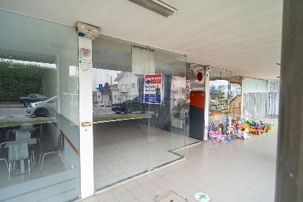 Espaço comercial à venda na Travessa Nossa Senhora das Vitórias