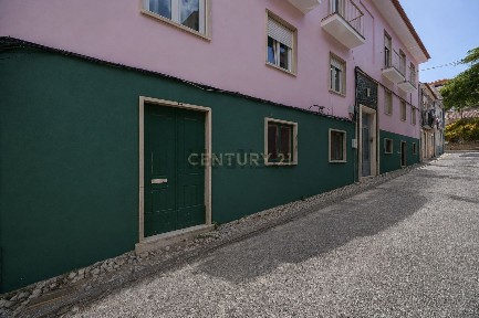 Armazém à venda na Rua do Pandeiro, 29