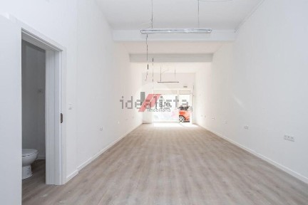 Espaço comercial à venda na Baixa da Banheira