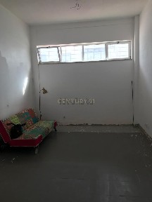 Espaço comercial à venda na Rua Manuel de Arriaga, 1434