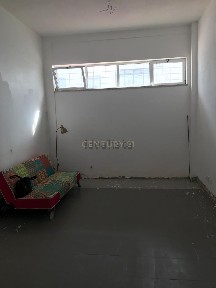 Espaço comercial à venda na Rua Manuel de Arriaga, 1434