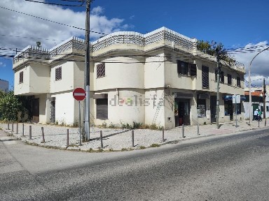 Espaço comercial à venda na Rua João Villaret, 23 a