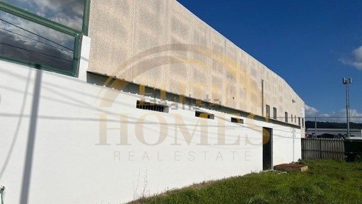 Armazém à venda na Em534
