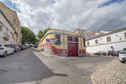 Armazém à venda no Beco do Sino Grande