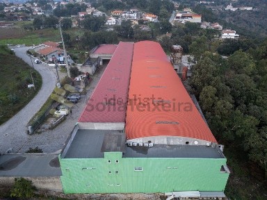 Armazém à venda em Alpendorada - Várzea - Torrão