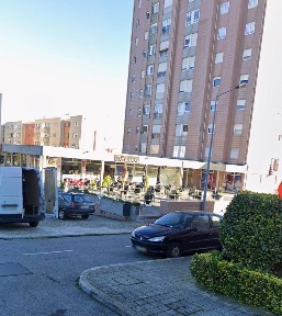 Espaço comercial à venda na Rua Maria Lamas