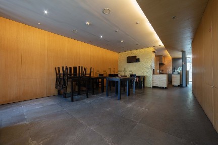 Espaço comercial com rentabilidade à venda na Rua Vasques de Mesquita, 98