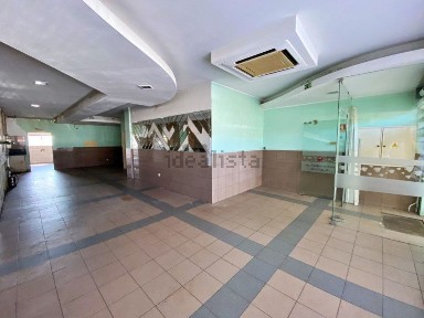 Espaço comercial à venda na Rua de Custio