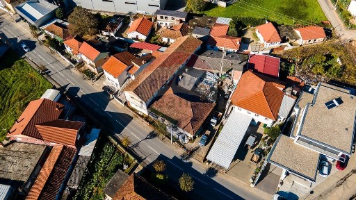 Armazém à venda em Margaride (Santa Eulália) - Várzea - Lagares - Varziela - Moure