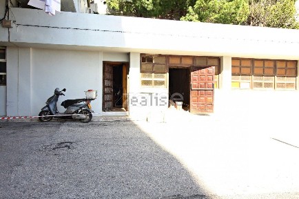 Espaço comercial à venda na Rua Navegador Rodrigues Soromenho, 1217