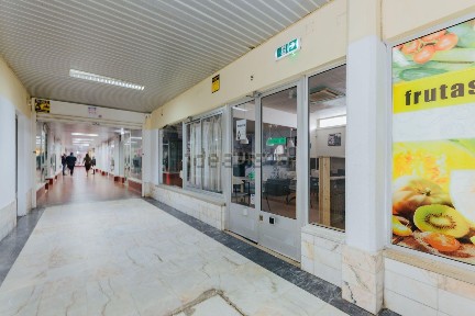 Espaço comercial à venda na Rua 6