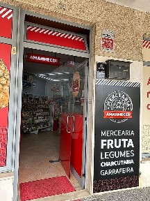 Negócio à venda em Nogueira e Silva Escura