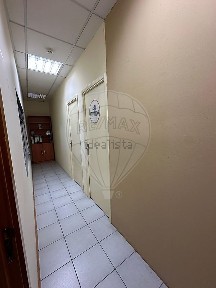 Negócio à venda na Rua Francisco Carqueja