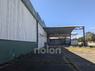 Armazém à venda na Estrada das Pontes, 61