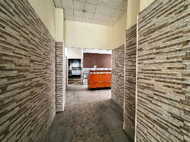 Espaço comercial à venda na Rua Engenheiro Henrique Mêndia, 7
