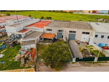 Armazém à venda em Alhos Vedros