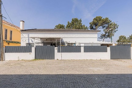 Arrentela, Pinhal de Frades, Rua dos Operários s/n