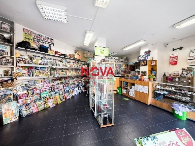 Espaço comercial à venda na Rua General Humberto Delgado, 229