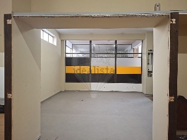Espaço comercial à venda na Rua Jornal de Santo Tirso