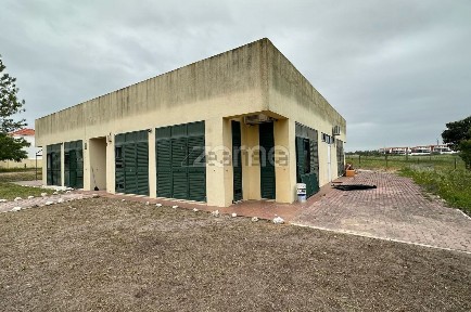 Espaço comercial à venda em Em1005, 2890