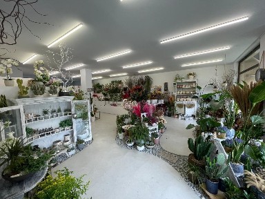 Espaço comercial à venda na Avenida do Doutor Antunes Guimarães