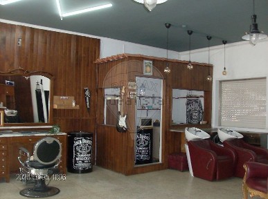 Espaço comercial à venda na Rua Presa da Cavada