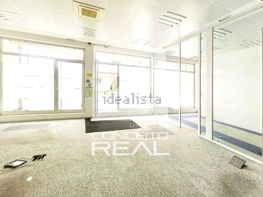 Espaço comercial à venda na Vermoim - Altos