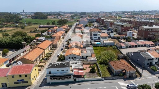 Espaço comercial à venda na Rua de Almeiriga Norte