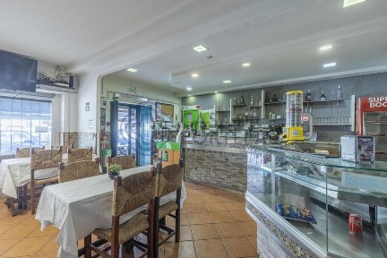 Espaço comercial à venda na Cabeço Velhinho - Volta da Pedra