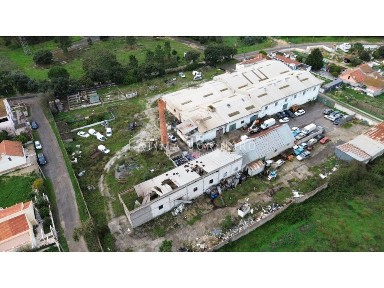 Armazém à venda em Palhais e Coina