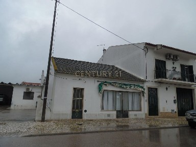 Espaço comercial à venda na Rua do Bocage, 8