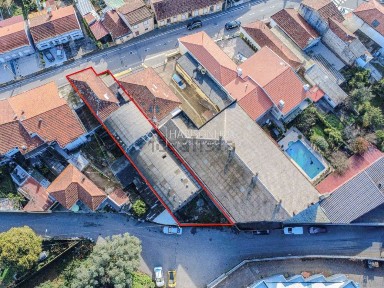 Armazém à venda na Rua da Agra, 1062
